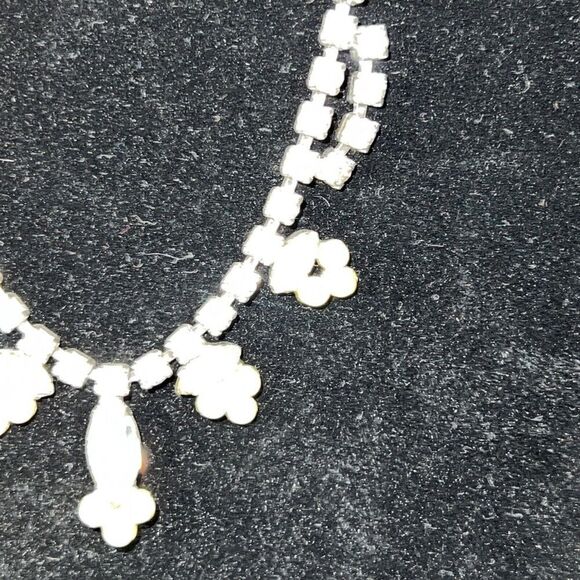 Vintage Rhinestone￼ & Pearl Crystal Chunky Statement Necklace W/ Earring’s - Picture 5 of 9